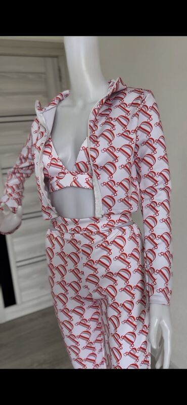 İdman geyimləri: Elaqe ucun wp — 25