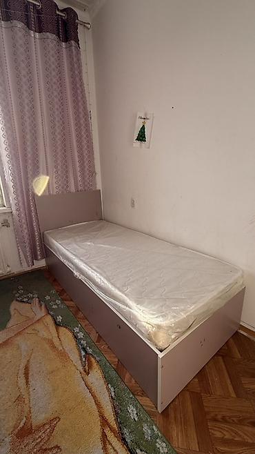 коврик детская: Односпальная кровать, Б/у, С матрасом, длина - 190 см — 1