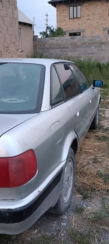 38 бмв: Audi 80: 1993 г., 2 л, Механика, Бензин, Седан — 5