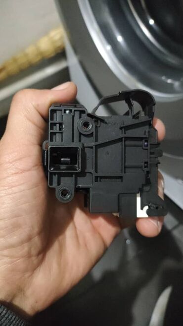 Ремонт стиральных машин: С выездом на дом С гарантией Тип услуги: Диагностика Замена, ремонт — 7