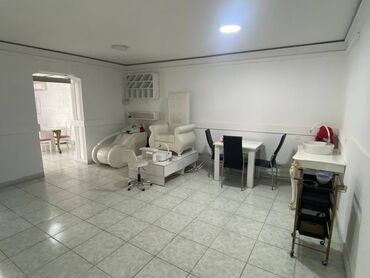 Digər kommersiya daşınmaz əmlakı: Hazır gözəllik salonu uzun müddətli icarəyə verilir 80kv sahəsi. 2 -da lalafo.az — 6 Digər kommersiya daşınmaz əmlakı: Hazır gözəllik salonu uzun müddətli icarəyə verilir 80kv sahəsi. 2 — 6