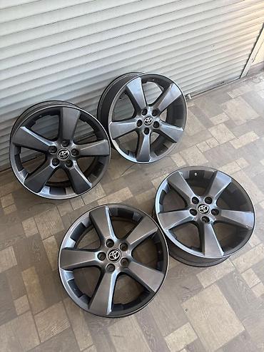 Диски: Литые Диски R 18 Lexus, Комплект, отверстий - 5, Б/у — 9