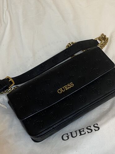 сумка кошелек: Сумка Guess оригинальная в пыльнике, куплена в фирменном магазине за