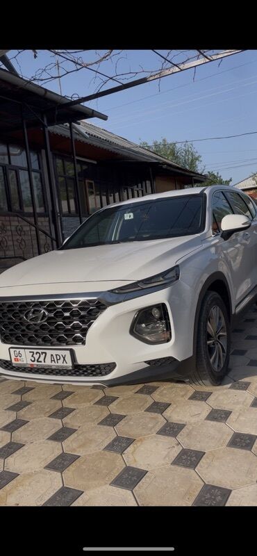автомобиль саната: Белый кроссовер Hyundai Santa Fe. Автомобиль Ассалому алейкум!