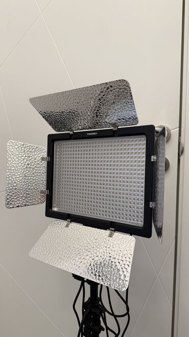 фото фоны: ПРОДАЮ LED-свет YONGNUO YN600L II Профессиональный осветитель для
