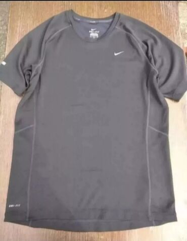 hugo boss muska majica: Nike sportska majica vel. M u dobrom stanju