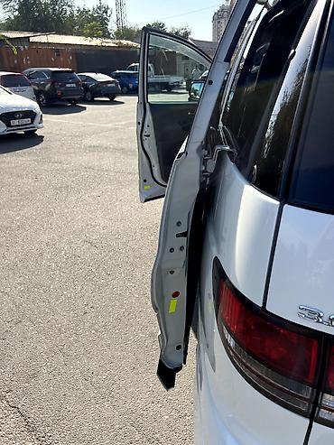 mini v: Toyota Estima: 2005 г., 3 л, Автомат, Газ, Минивэн — 6