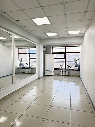 Аренда кабинетов в салонах красоты: Аренда кабинетов в салонах красоты, 30 м², Для бровиста, Для визажиста, Для лешмейкера — 12