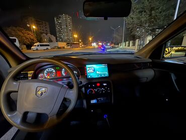 Panellər, şitlər: İran Khodro Samand salonu və ön paneli - Rulonun üzərində İran Khodro — 2