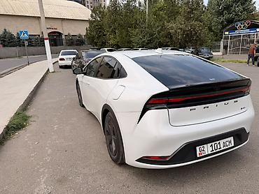 Toyota: Toyota Prius: 2024 г., 2 л, Вариатор, Гибрид, Лифтбек — 4