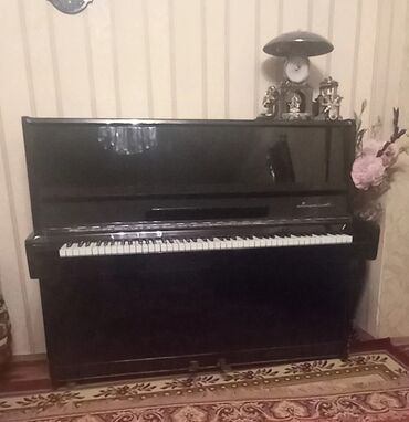 köhnə pianino alıram: Piano, Belarus, İşlənmiş