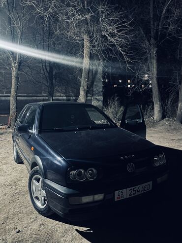 Volkswagen: Volkswagen Golf: 1993 г., 1.8 л, Механика, Бензин, Хэтчбэк — 11