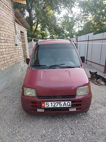 mazda 623: Daihatsu Move: 1997 г., 1 л, Механика, Бензин, Минивэн — 1