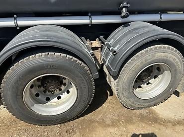 mersedes benz c: KAMAZ su/yanacaq daşıyan tanker maşını - Marka/model: KAMAZ 6x4 — 6