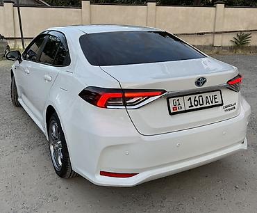 corolla 2016: Toyota Corolla: 2023 г., Гибрид, Седан — 4