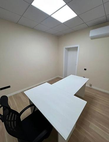 Аренда офисов: Аренда офисов, 100 м², В жилом комплексе, С оборудованием, С отдельной кухней — 3