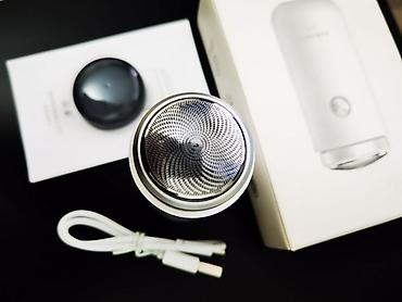 philips xenium: Продаю новую компактную машинку для бритья. Отличная вещь на подарок — 3