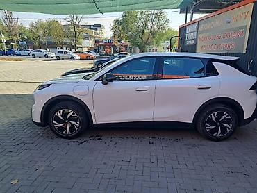 hongqi e: Changan Qiyuan Q05: 2026 г., Автомат, Электромобиль, Универсал — 3