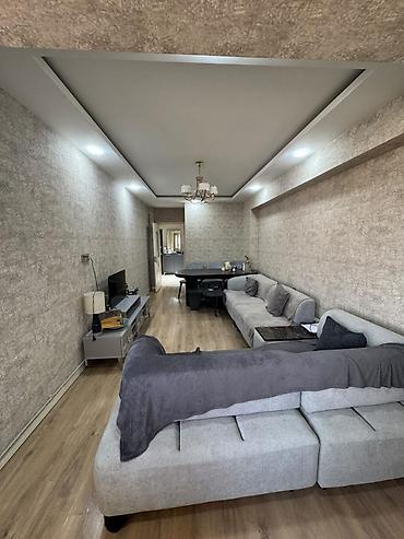 Mənzillər: 3 otaqlı, Yeni tikili, m. Xalqlar Dostluğu, 72 kv. m — 4