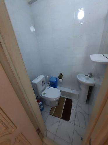 Долгосрочная аренда квартир: 3 комнаты, Риэлтор, Без подселения, С мебелью полностью — 9