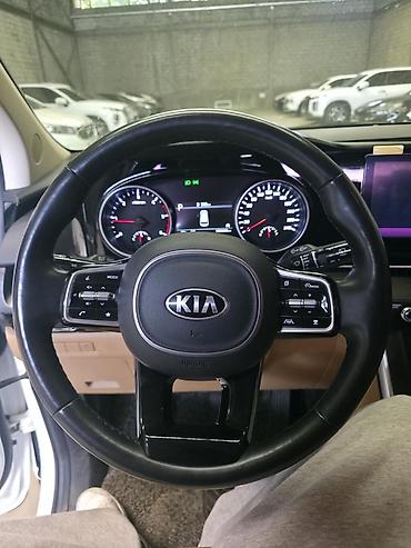 Kia: Kia Carnival: 2020 г., Минивэн — 17