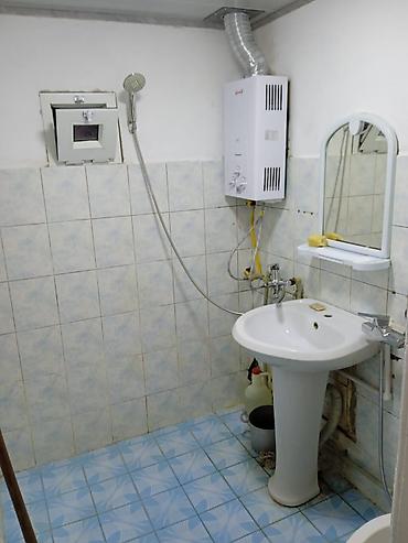 квартира посуточно: Həm qız həmdə oglanlar üçün!!! Kirayə verilir: 1 otaqlı mənzil 4cü — 4