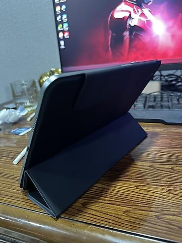 ikinci el ipad pro: Ipad pro 11 M2 Istifade etmediyim ucun satiram. Üzerinde, ekraninda — 4