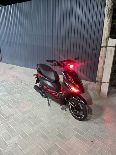 купить мотоцикл урал в бишкеке: Скутер Yamaha, 140 куб. см, Бензин, Колдонулган