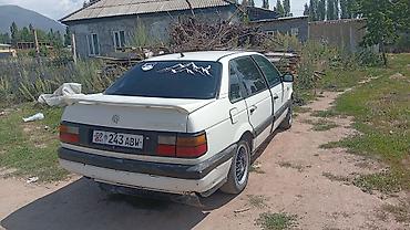 Volkswagen Passat: 1992 г., 1.8 л, Кол менен иштөөчү, Бензин, Седан lalafo.kg да — 4 Volkswagen Passat: 1992 г., 1.8 л, Кол менен иштөөчү, Бензин, Седан — 4