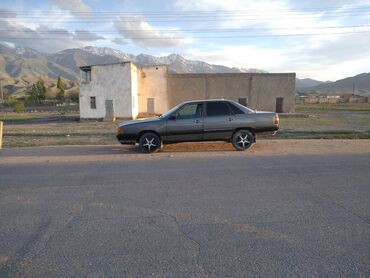 Audi: Audi 100: 1986 г., 1.8 л, Механика, Бензин, Седан