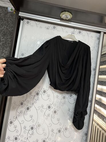 блузка женская размер м: Блузка кофточка нарядная 
Очень красиво сидит 
Турция