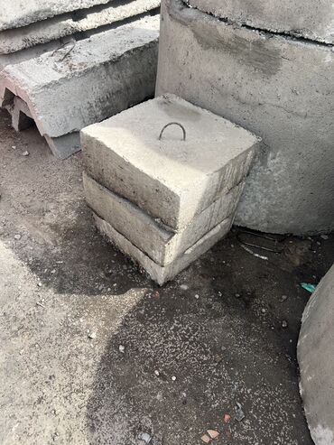блок бетон: Плита под контейнер, блоки под контейнер, бетонные блоки под