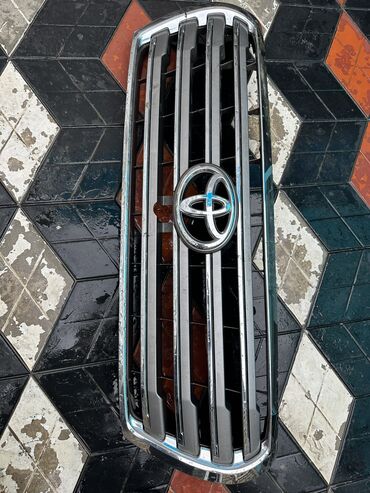 тайота алтезе: Решетка радиатора Toyota 2013 г., Б/у, Оригинал, Япония