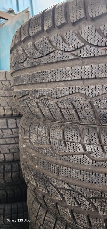 Диски: Шины 225 / 45 / R 17, Зима, Б/у, Пара, Легковые, Корея, Kumho