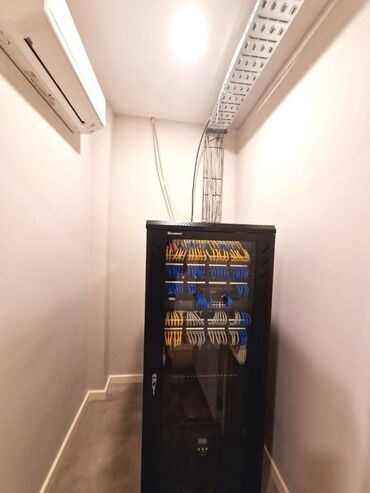 Ofislər: Nəsimi rayonu, Həsən Əliyev küçəsi (köhnə İnqilab), biznes mərkəzin 2- -da lalafo.az — 27 Ofislər: Nəsimi rayonu, Həsən Əliyev küçəsi (köhnə İnqilab), biznes mərkəzin 2- — 27