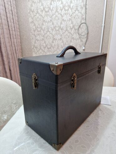 Çamadanlar: Klassik dizayn Muasir qab Renever Qabin — 4