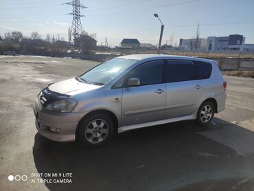 Toyota: Toyota Ipsum: 2002 г., 2.4 л, Автомат, Бензин, Минивэн