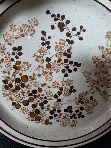 Staro posuđe i escajg: Engleski tanjiri Aranstone 70te. Tanjiri komada 3 u ceni,bez — 9