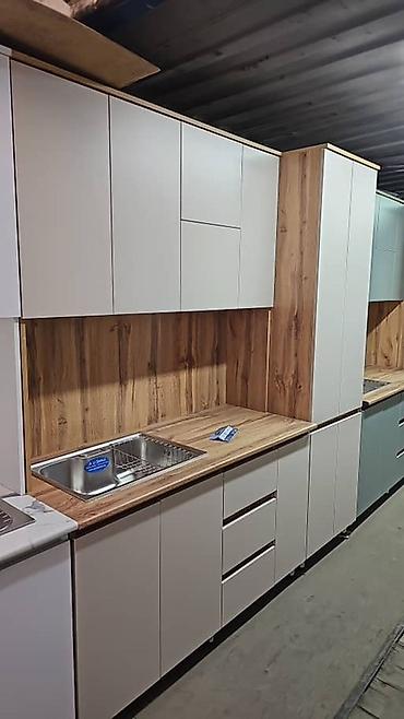 Кухонные гарнитуры: Кухонный гарнитур — 10