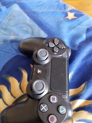 pse 4: Məhsul: Sony DualShock 4 simsiz oyun pulti (PS4) Xüsusiyyətlər: - — 3