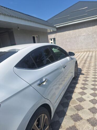 хондай елентра: Hyundai Elantra: 2016 г., 2 л, Автомат, Бензин, Седан