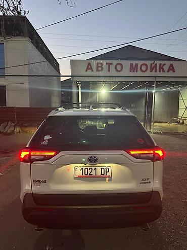 tayota progres: Toyota RAV4: 2022 г., 2.5 л, Автомат, Гибрид, Хэтчбэк — 4