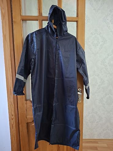 dəri plaşlar: Su keçirməyən yağmurluq paltar - Rəng: tünd göy - Model: uzun, tam — 1