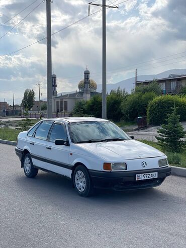 пассат ю4: Volkswagen Passat: 1992 г., 1.8 л, Механика, Бензин, Седан