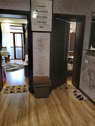 Mənzillər: Bakıxanov qəs., 3 otaqlı, Yeni tikili, m. Neftçilər, 88 kv. m — 9