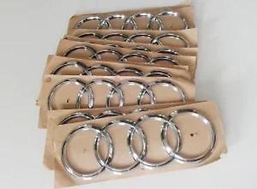 Auto delovi, gume i tjuning: Audi zadnji samolepljiv znak 19 x 6,8cm. Zamenski znakovi Audi — 14