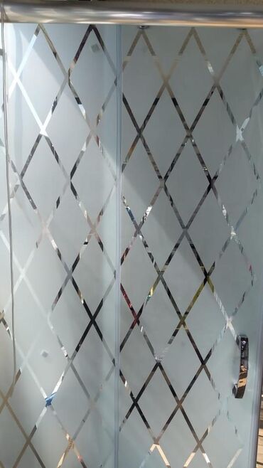 Duş kabinaları, arakəsmələr: Kvadratı 75 azndən başlayaraq istənilən ölçü və dizaynda duskabinlərin — 4