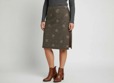 spódnice midi w kropki: Women`s skirt, size 2XL at lalafo.pl spódnice midi w kropki: Women`s skirt, size 2XL