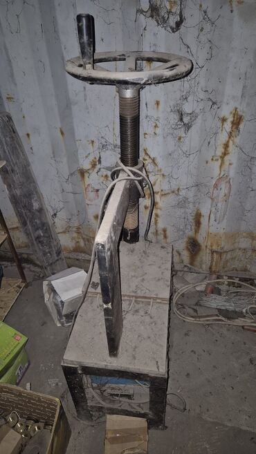 Шиномонтаж: Продаю обородования для вулканизации!!! 1).компрессор. 2).азотный — 7