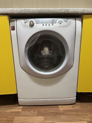 Стиральные машины: Стиральная машина Hotpoint Ariston, Б/у, Автомат, Компактная